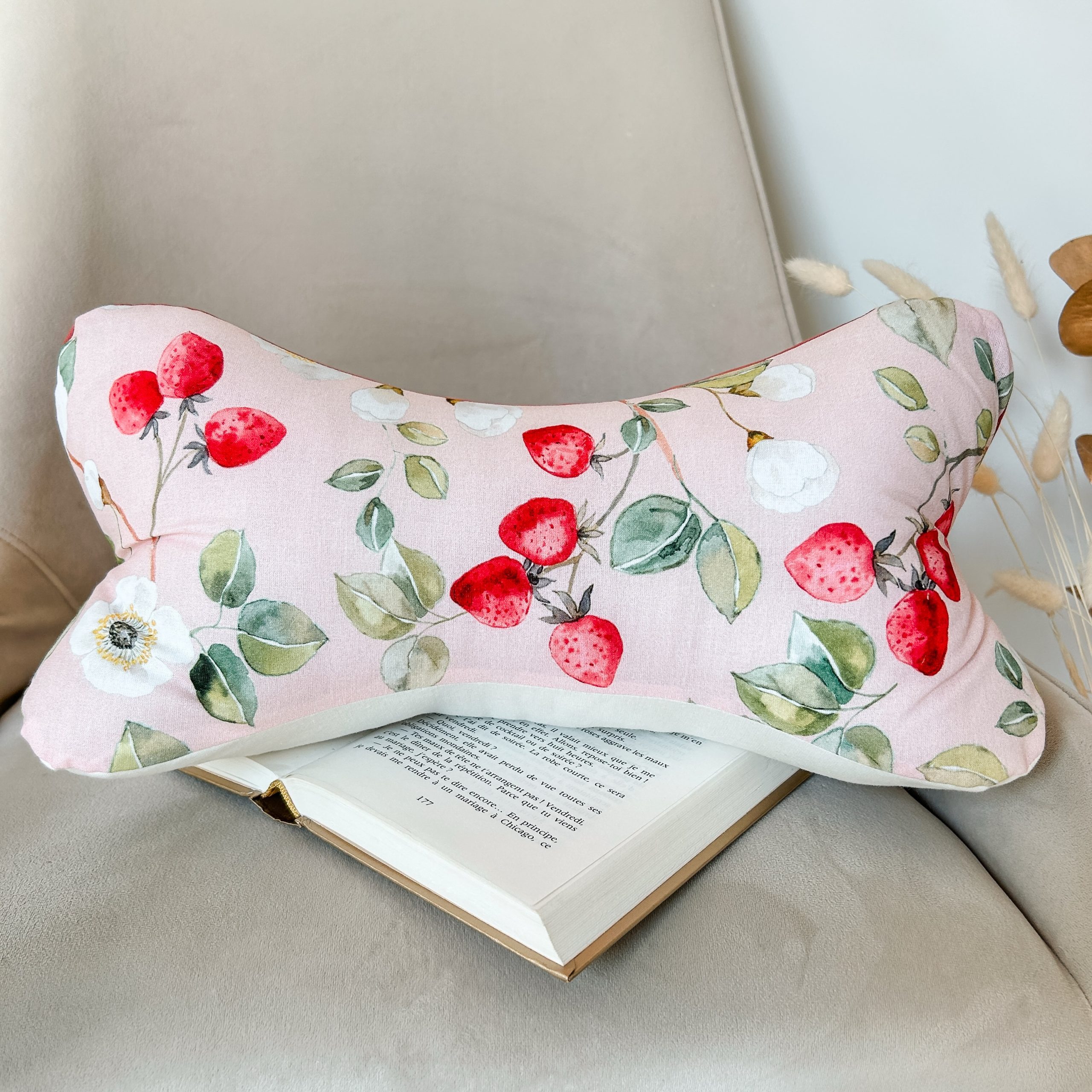 Coussin de lecture Fraises